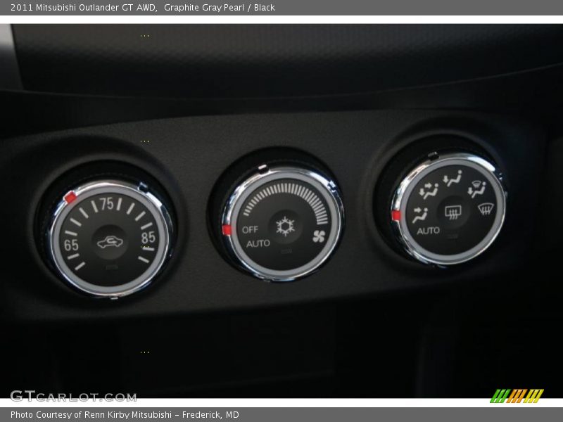 Controls of 2011 Outlander GT AWD