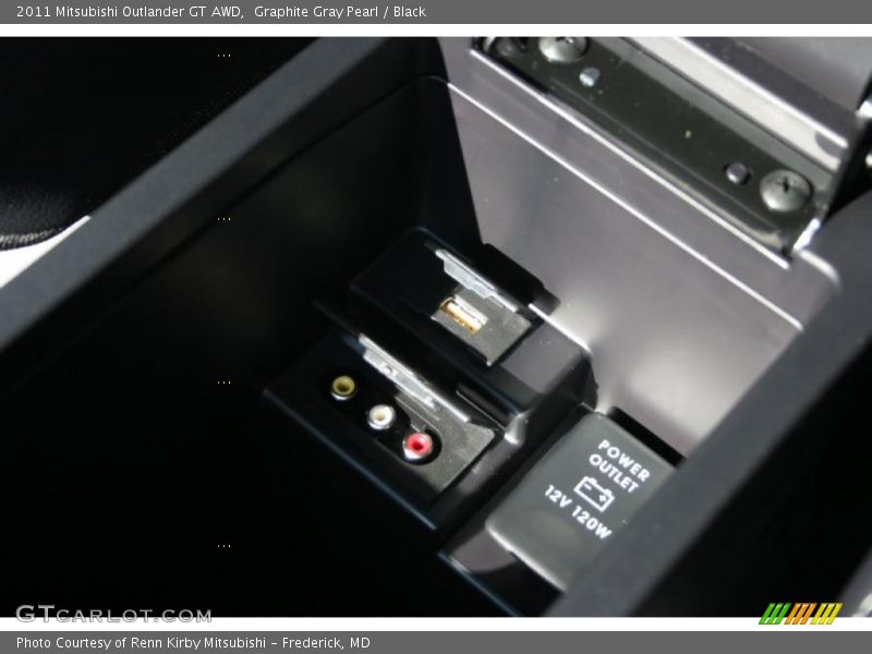 Graphite Gray Pearl / Black 2011 Mitsubishi Outlander GT AWD