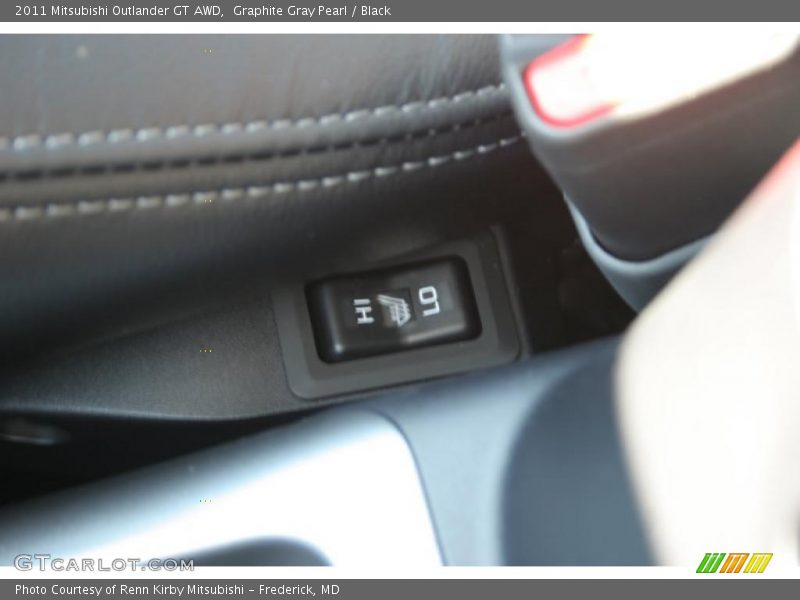 Graphite Gray Pearl / Black 2011 Mitsubishi Outlander GT AWD