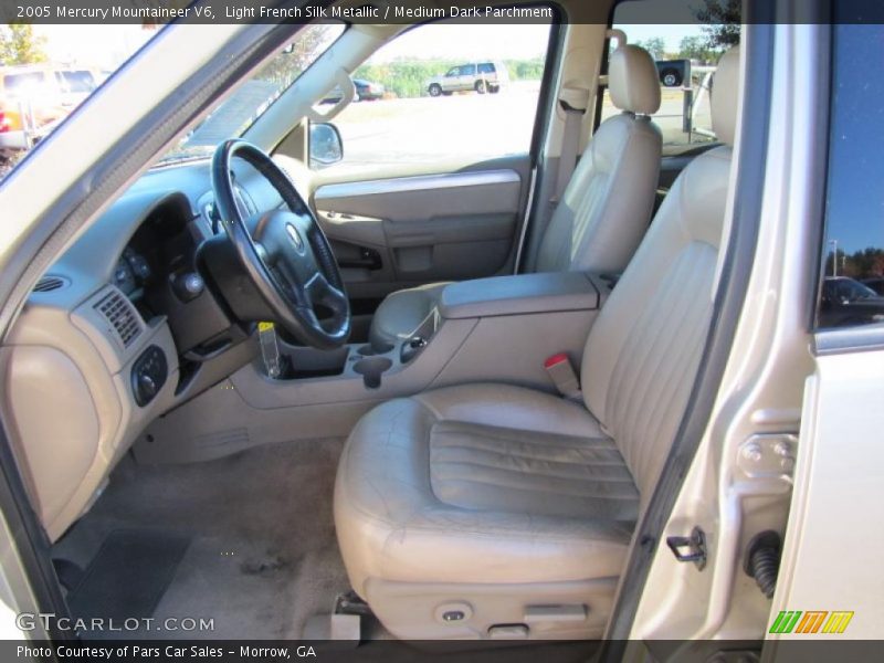  2005 Mountaineer V6 Medium Dark Parchment Interior