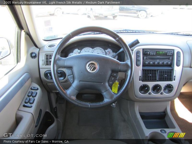 Light French Silk Metallic / Medium Dark Parchment 2005 Mercury Mountaineer V6