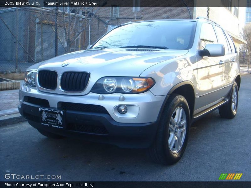 Titanium Silver Metallic / Grey 2005 BMW X5 3.0i