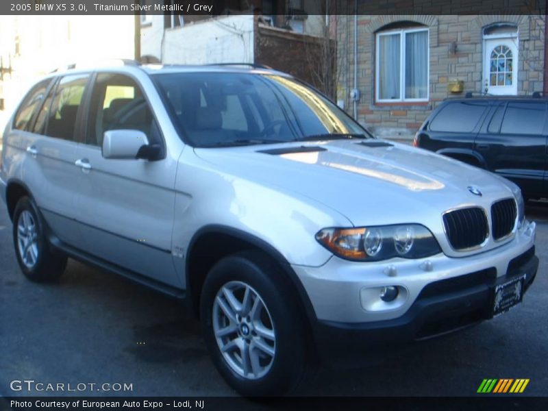 Titanium Silver Metallic / Grey 2005 BMW X5 3.0i