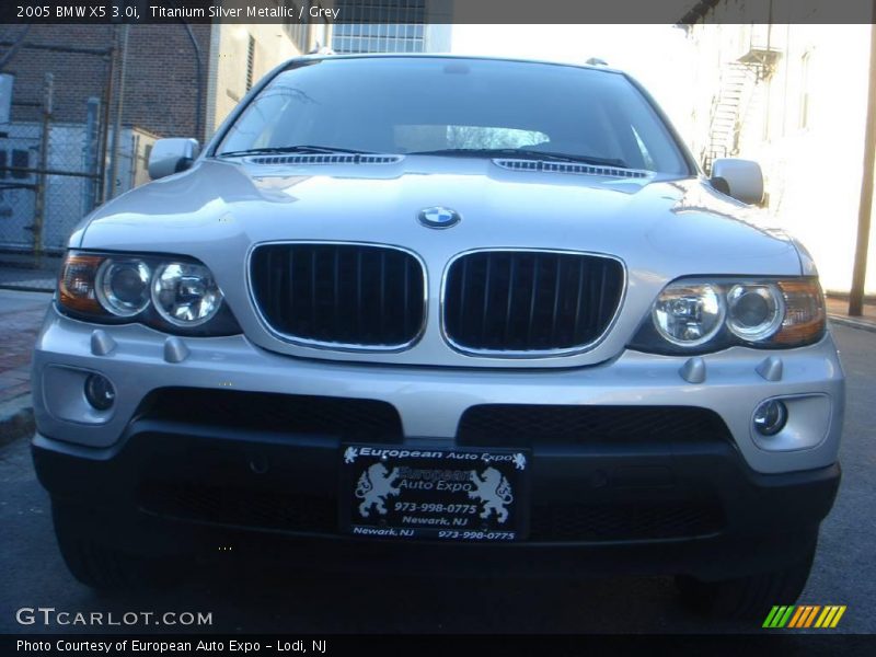 Titanium Silver Metallic / Grey 2005 BMW X5 3.0i