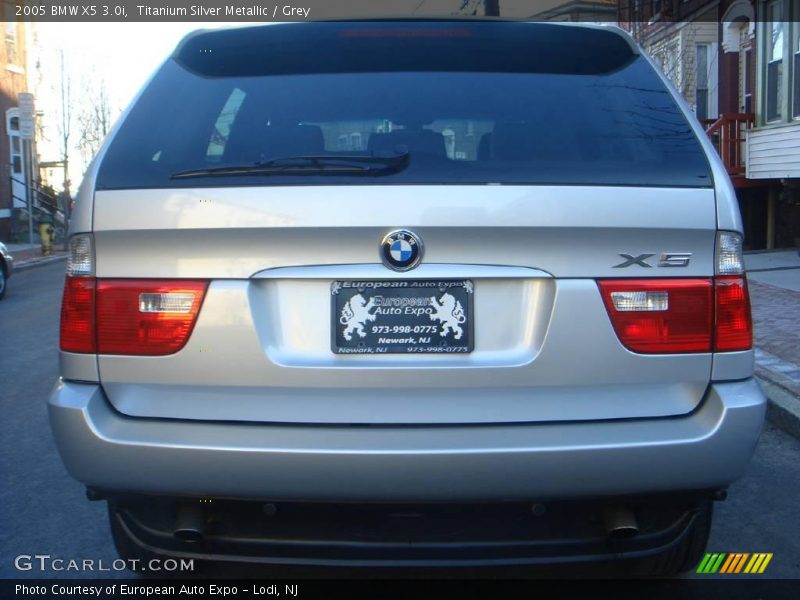Titanium Silver Metallic / Grey 2005 BMW X5 3.0i