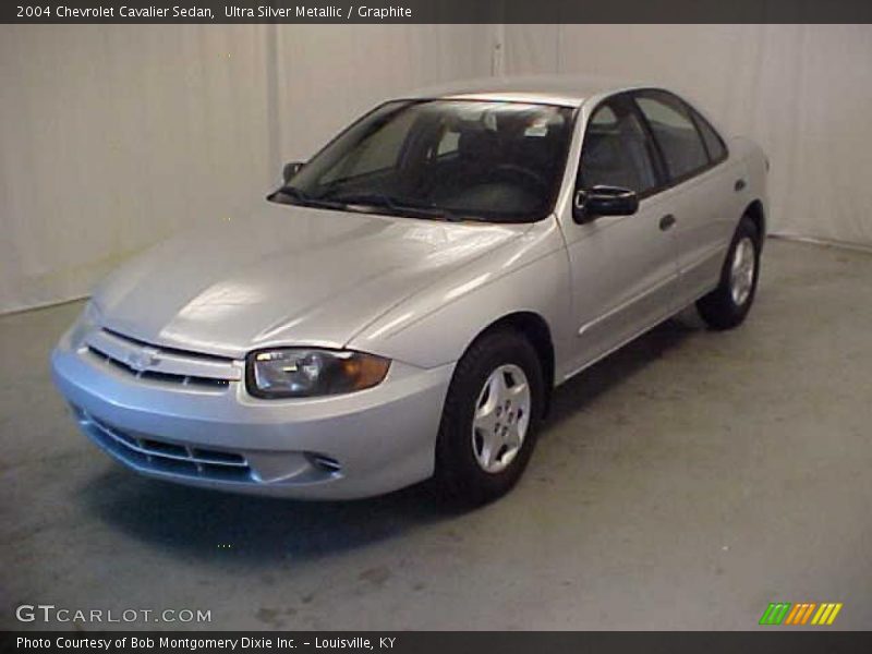 Ultra Silver Metallic / Graphite 2004 Chevrolet Cavalier Sedan