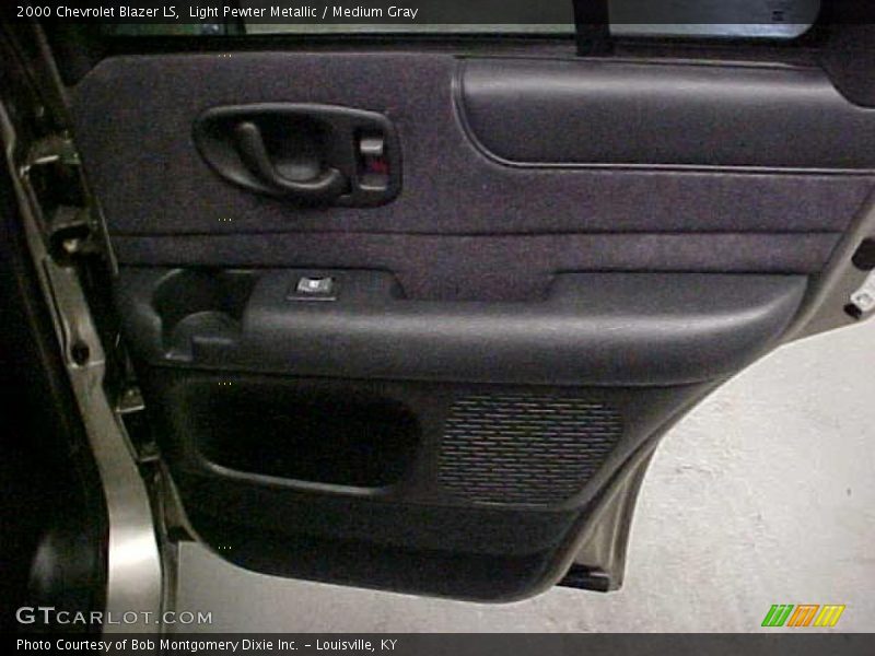 Light Pewter Metallic / Medium Gray 2000 Chevrolet Blazer LS