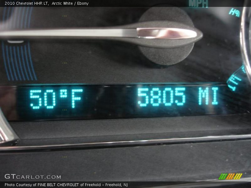 Arctic White / Ebony 2010 Chevrolet HHR LT