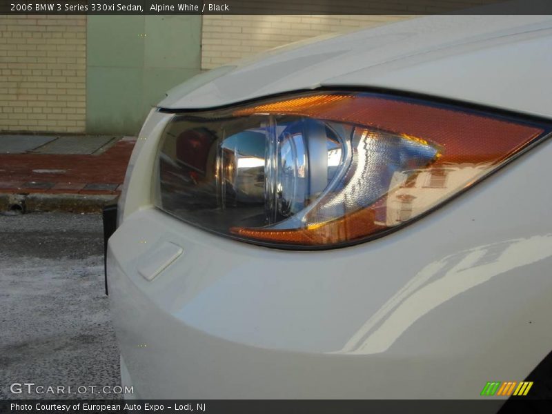 Alpine White / Black 2006 BMW 3 Series 330xi Sedan