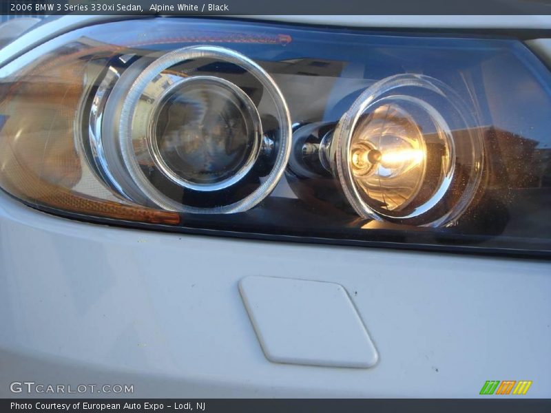 Alpine White / Black 2006 BMW 3 Series 330xi Sedan