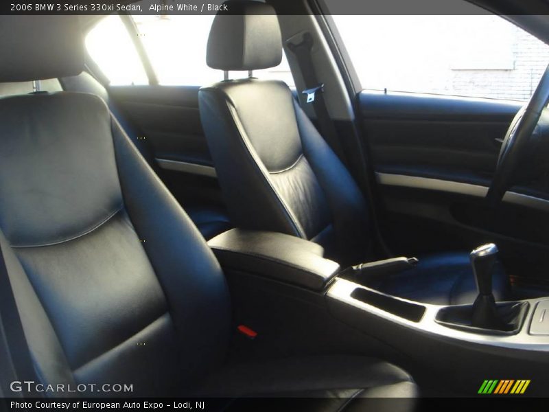 Alpine White / Black 2006 BMW 3 Series 330xi Sedan