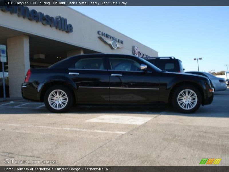 Brilliant Black Crystal Pearl / Dark Slate Gray 2010 Chrysler 300 Touring