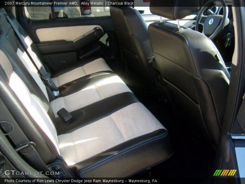 Alloy Metallic / Charcoal Black 2007 Mercury Mountaineer Premier AWD