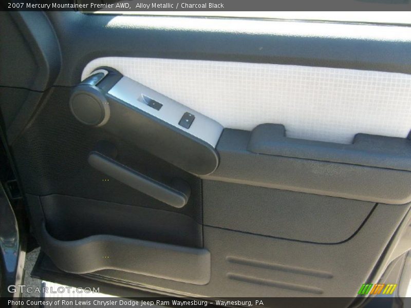 Alloy Metallic / Charcoal Black 2007 Mercury Mountaineer Premier AWD