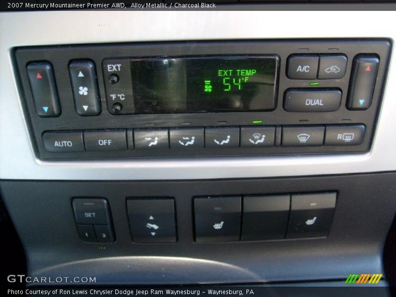 Alloy Metallic / Charcoal Black 2007 Mercury Mountaineer Premier AWD