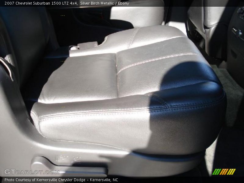 Silver Birch Metallic / Ebony 2007 Chevrolet Suburban 1500 LTZ 4x4