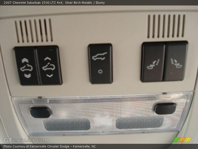 Silver Birch Metallic / Ebony 2007 Chevrolet Suburban 1500 LTZ 4x4