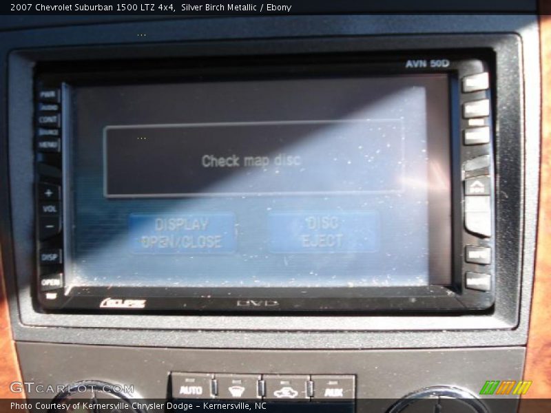 Silver Birch Metallic / Ebony 2007 Chevrolet Suburban 1500 LTZ 4x4