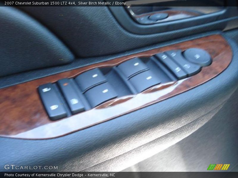 Silver Birch Metallic / Ebony 2007 Chevrolet Suburban 1500 LTZ 4x4