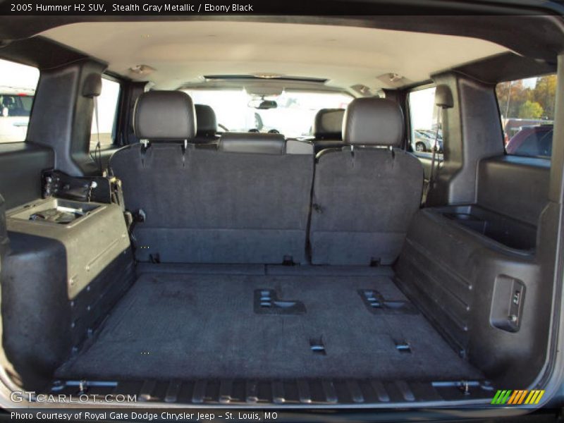  2005 H2 SUV Trunk