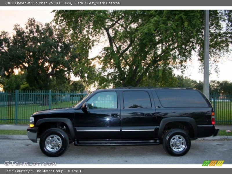 Black / Gray/Dark Charcoal 2003 Chevrolet Suburban 2500 LT 4x4