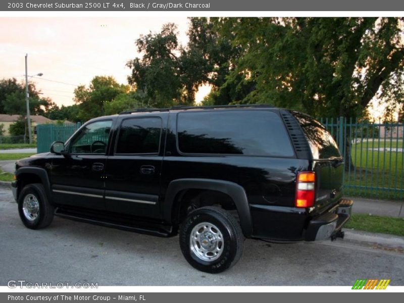 Black / Gray/Dark Charcoal 2003 Chevrolet Suburban 2500 LT 4x4