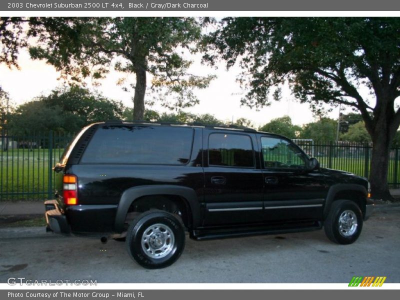 Black / Gray/Dark Charcoal 2003 Chevrolet Suburban 2500 LT 4x4