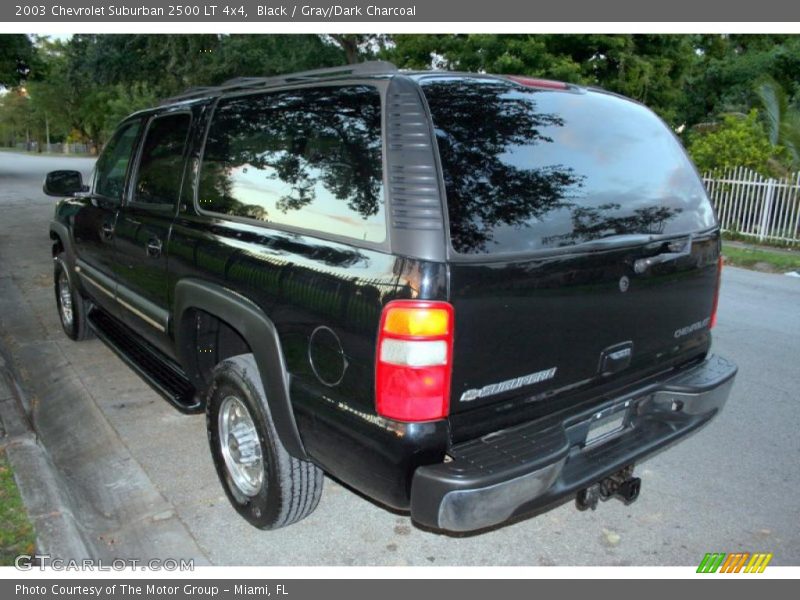 Black / Gray/Dark Charcoal 2003 Chevrolet Suburban 2500 LT 4x4