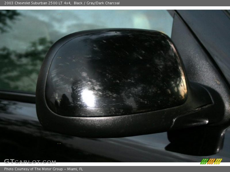 Black / Gray/Dark Charcoal 2003 Chevrolet Suburban 2500 LT 4x4