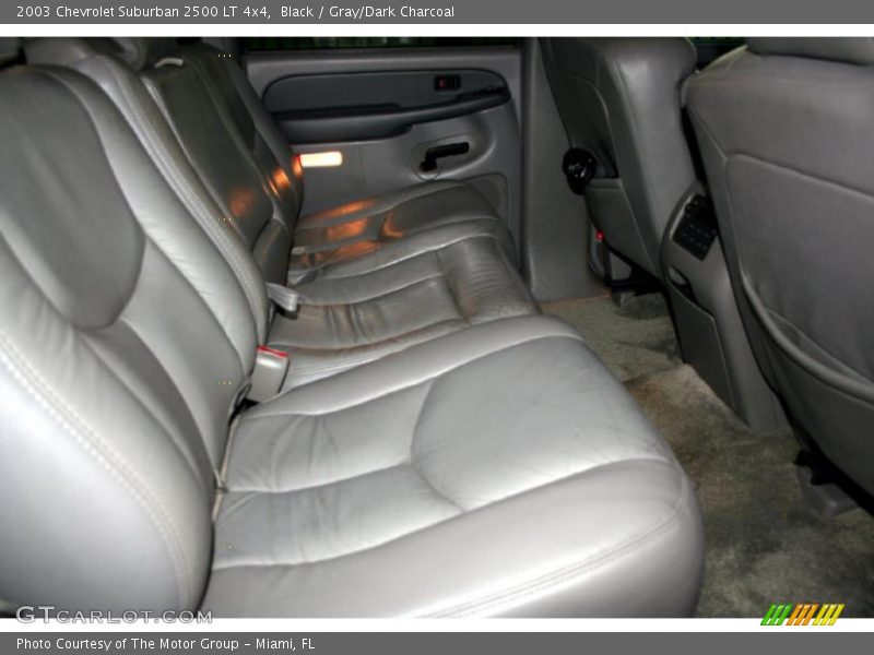 Black / Gray/Dark Charcoal 2003 Chevrolet Suburban 2500 LT 4x4