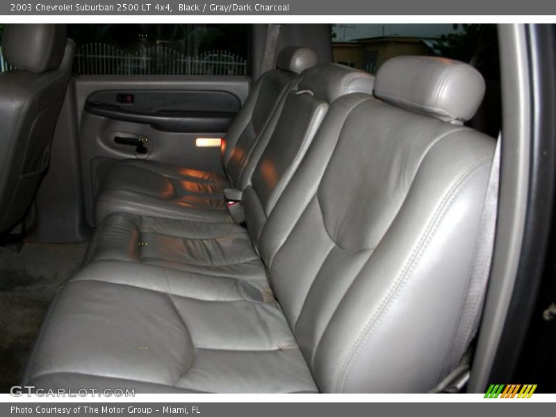 Black / Gray/Dark Charcoal 2003 Chevrolet Suburban 2500 LT 4x4