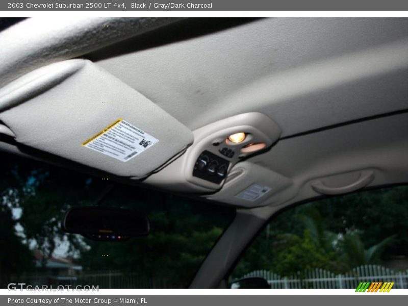 Black / Gray/Dark Charcoal 2003 Chevrolet Suburban 2500 LT 4x4