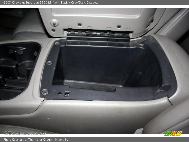 Black / Gray/Dark Charcoal 2003 Chevrolet Suburban 2500 LT 4x4
