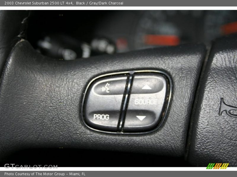 Black / Gray/Dark Charcoal 2003 Chevrolet Suburban 2500 LT 4x4