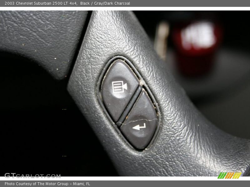 Black / Gray/Dark Charcoal 2003 Chevrolet Suburban 2500 LT 4x4