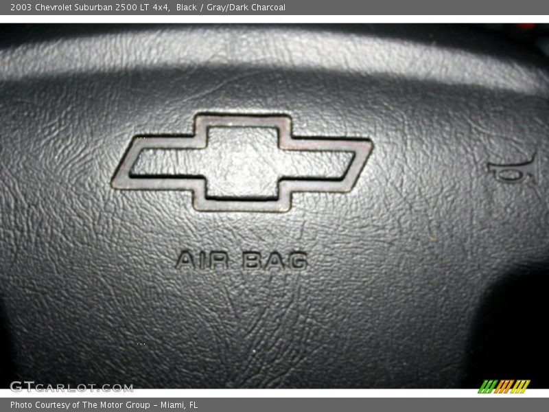 Black / Gray/Dark Charcoal 2003 Chevrolet Suburban 2500 LT 4x4
