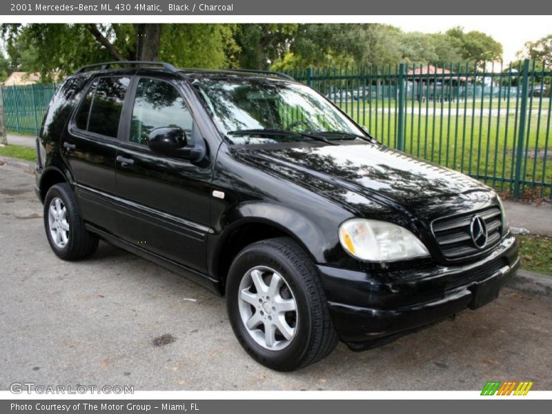 Front 3/4 View of 2001 ML 430 4Matic