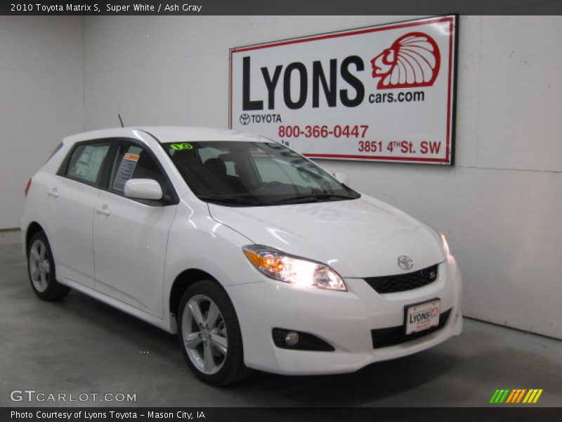 Super White / Ash Gray 2010 Toyota Matrix S