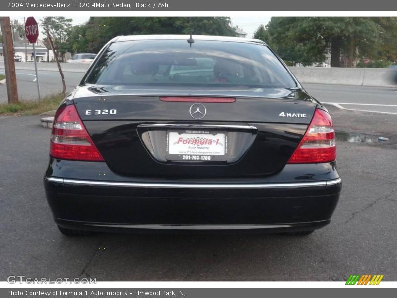 Black / Ash 2004 Mercedes-Benz E 320 4Matic Sedan