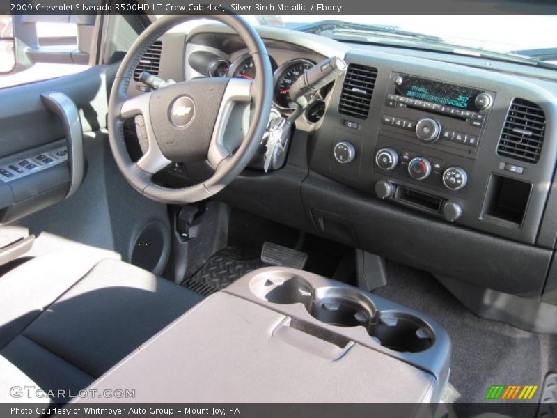 Dashboard of 2009 Silverado 3500HD LT Crew Cab 4x4