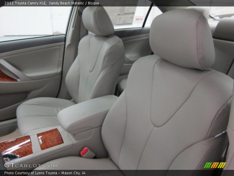 Sandy Beach Metallic / Bisque 2011 Toyota Camry XLE