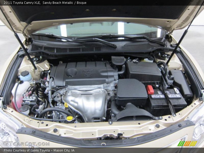 Sandy Beach Metallic / Bisque 2011 Toyota Camry XLE