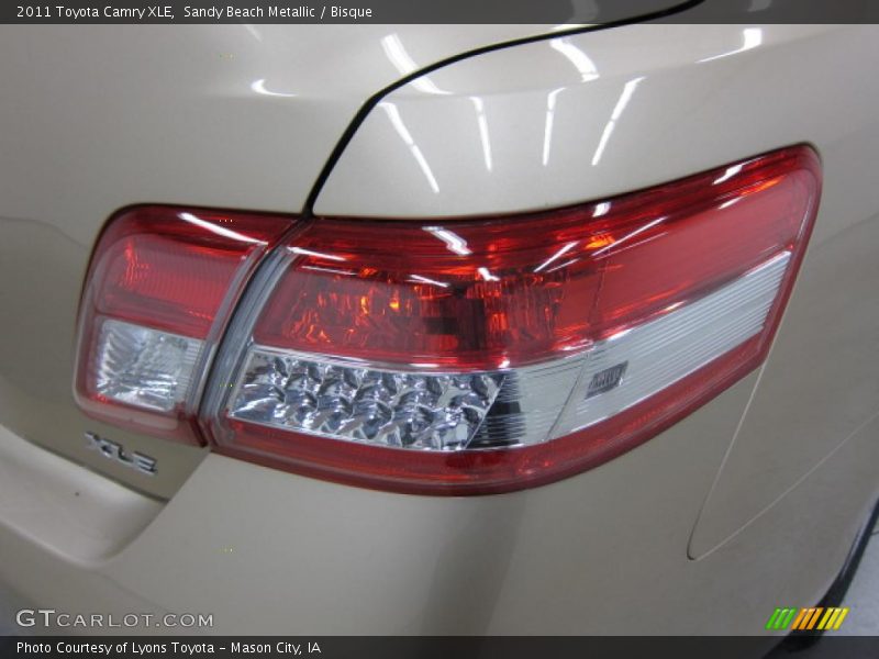 Sandy Beach Metallic / Bisque 2011 Toyota Camry XLE