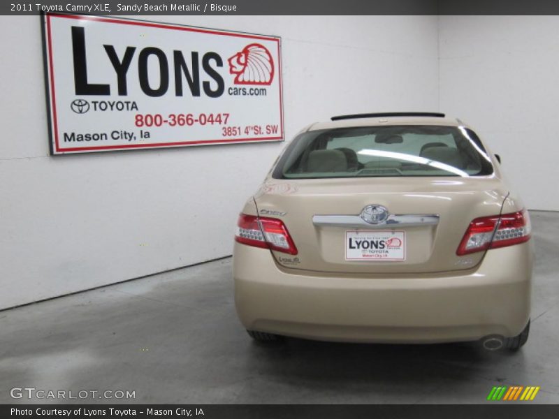 Sandy Beach Metallic / Bisque 2011 Toyota Camry XLE