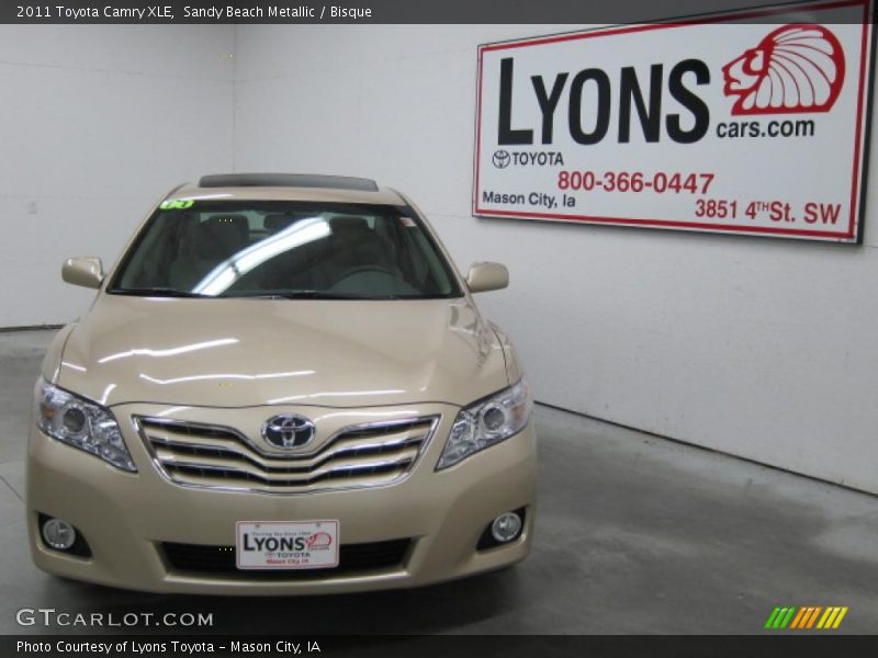 Sandy Beach Metallic / Bisque 2011 Toyota Camry XLE