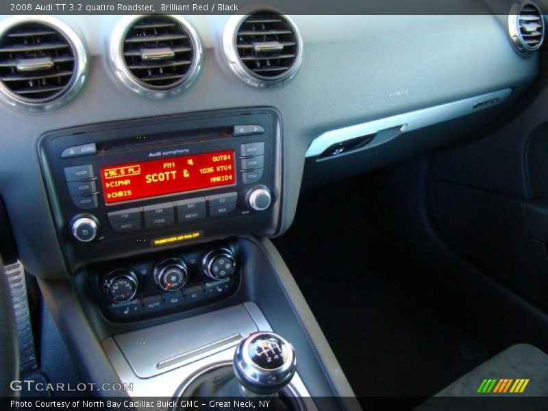 Controls of 2008 TT 3.2 quattro Roadster