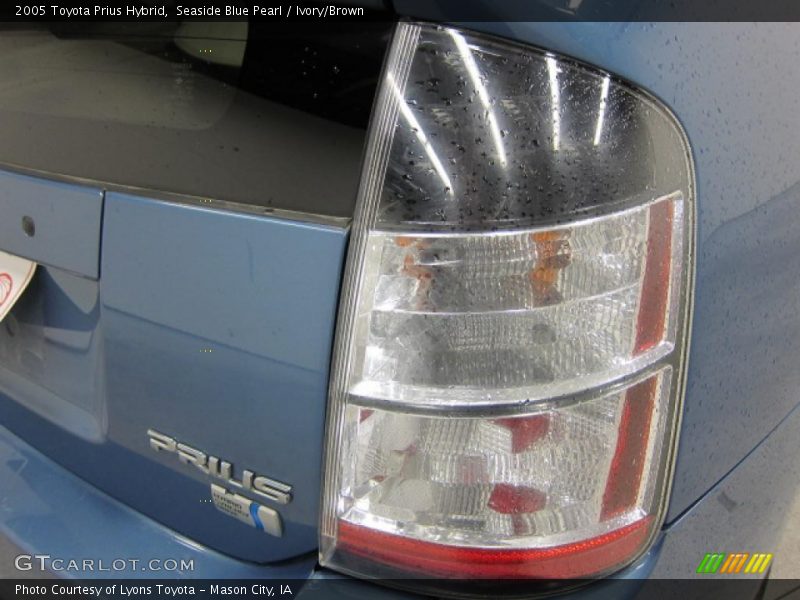 Seaside Blue Pearl / Ivory/Brown 2005 Toyota Prius Hybrid