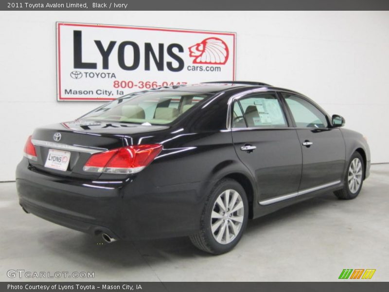 Black / Ivory 2011 Toyota Avalon Limited