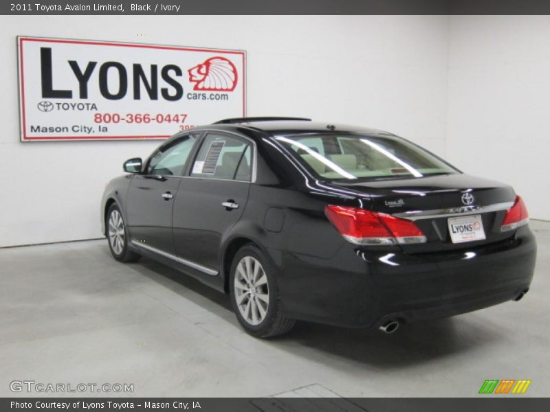 Black / Ivory 2011 Toyota Avalon Limited