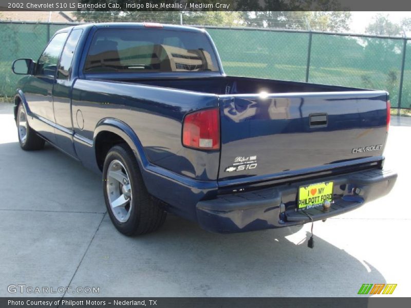 Indigo Blue Metallic / Medium Gray 2002 Chevrolet S10 LS Extended Cab